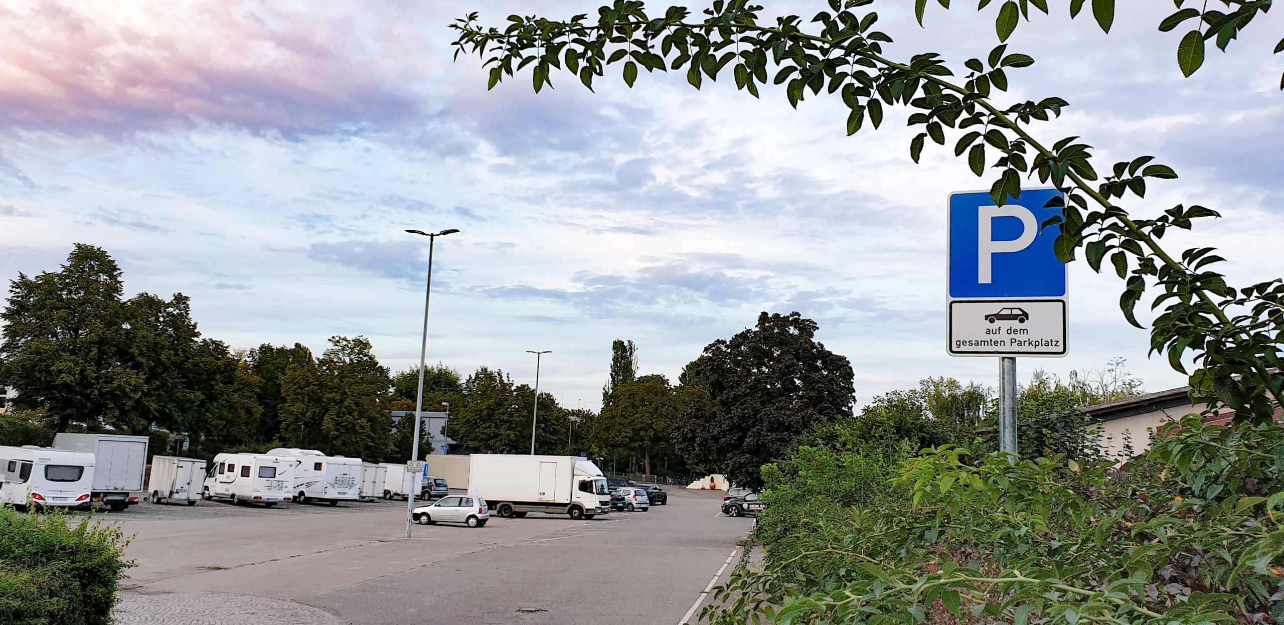 Ansicht Alter Schwimmbadparkplatz